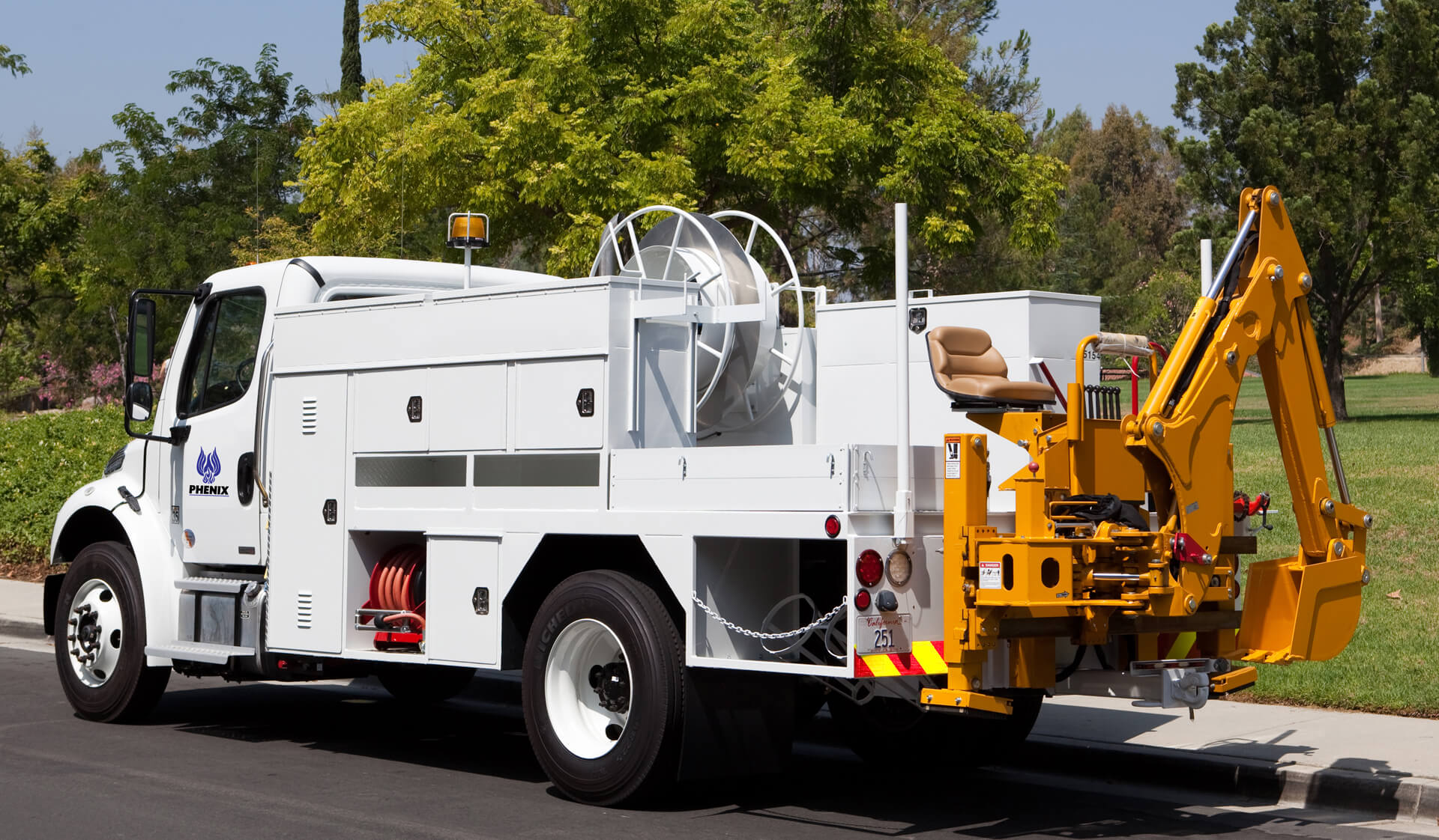 Custom Service Utility Backhoe Crew Truck Body